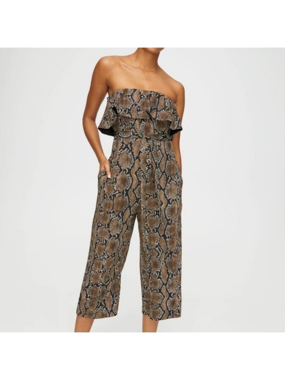 Size 6 ●.Aritzia Babaton Strapless Ruffle Snake Print Jumpsuit Romper - Picture 3 of 14